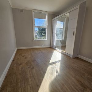 BEDROOM FITTED WARDROBE- click for photo gallery